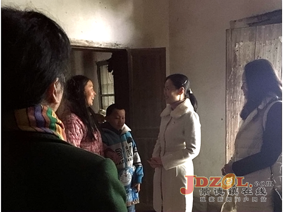 景德镇团组织开展慰问困难青少年家庭活动