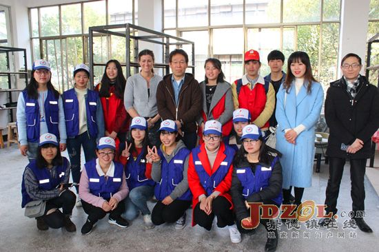 团市委：开展“景漂”青年志愿者服务活动