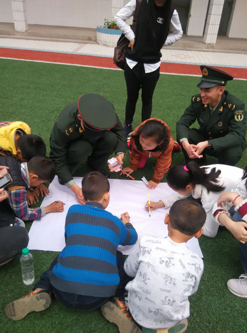 拉小手 携大手 志愿活动创新交友联谊新模式