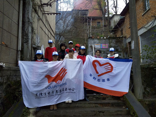 “小青花”志愿者走进太平巷社区