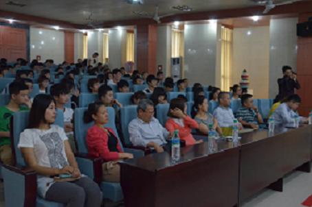 奋斗的青春最美丽——瓷都杰出青年践行社会主义核心价值观分享团