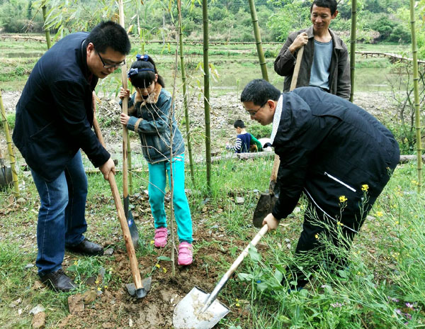 种树 扶贫 探源——青联委员走进“进坑”村精准扶贫