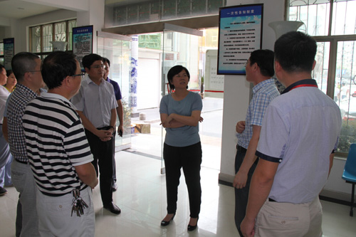 市委副书记梅亦就我市青年创业就业和青年社会组织建设等工作进行调研