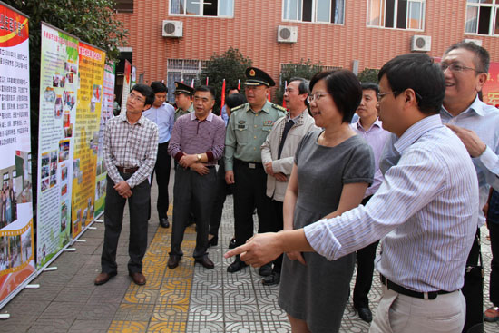 我市举行“学雷锋 创五城 少年军校在行动”活动启动仪式