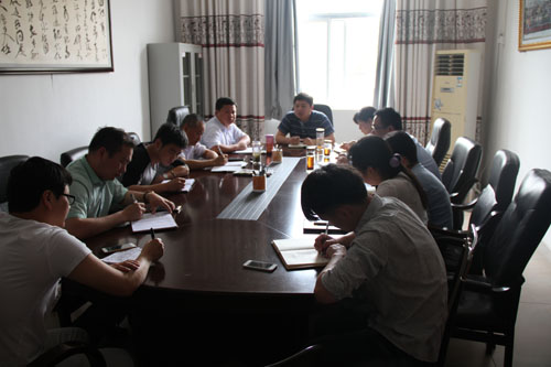 团市委集中学习贯彻钟书记在五四运动97周年暨青年与世界对话座谈会上的讲话精神