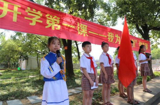 “统战+群团”--“双创双修”进校园