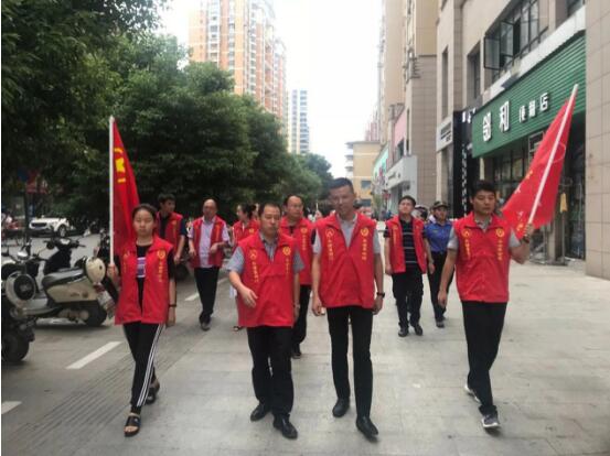 团市委开展路长制“道路扬尘”专项巡察整治活动