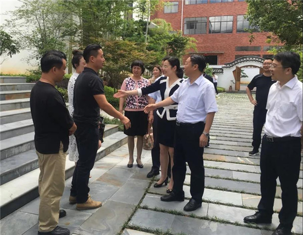 “全国青少年红色研学游学精品线路推介会”在景隆重召开