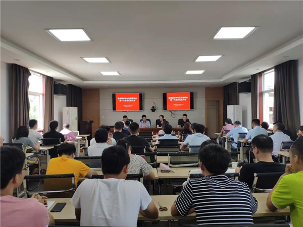 市青年志愿者协会第一次会员代表大会成功召开
