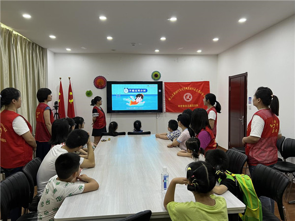 团市委开展关爱慰问留守儿童、困境儿童暨“防溺水”宣传教育活动