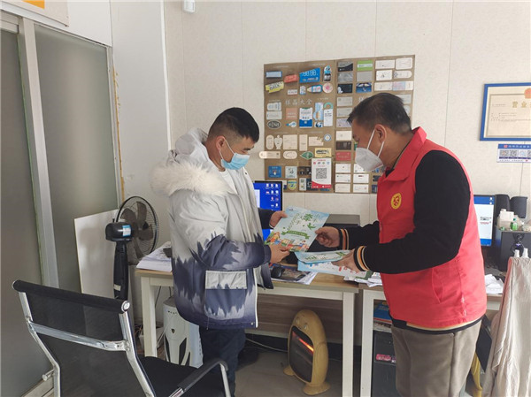 团市委开展倡导文明健康绿色环保生活方式宣传活动